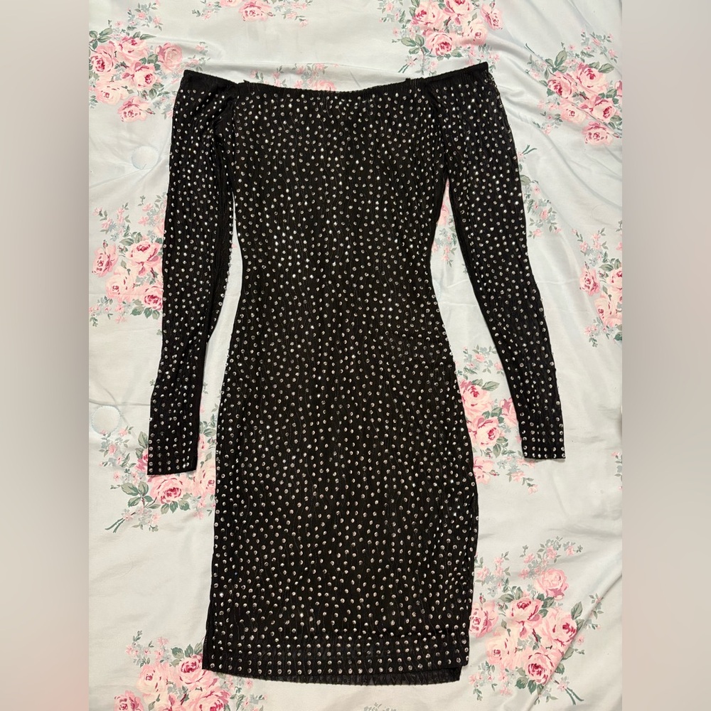 2000s windsor off shoulder rhinestone long sleeve mini dress